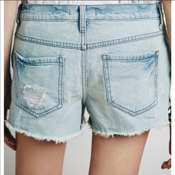 Free People Runaway Slouch Cutoff Denim Shorts - Picture 3 of 7